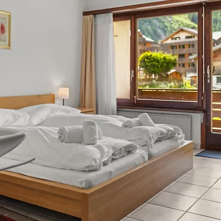 Joli Pour 4 Personnes A Saas-grund, Parking Et Terrasses Saas-Grund