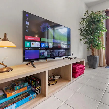 Διαμέρισμα Joli Pour 4 Personnes A Saas-grund, Parking Et Terrasses *