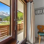 Vue, 2 Terrasses & Parking Prive - *